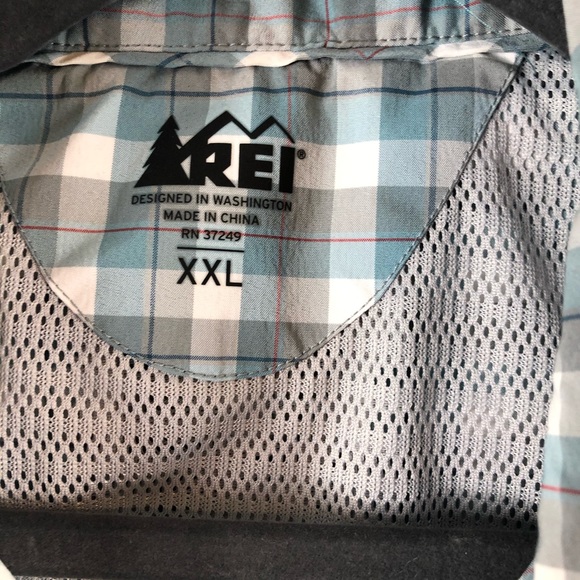 Rei mens Shirt vented size XXL in excellent - Picture 6 of 8
